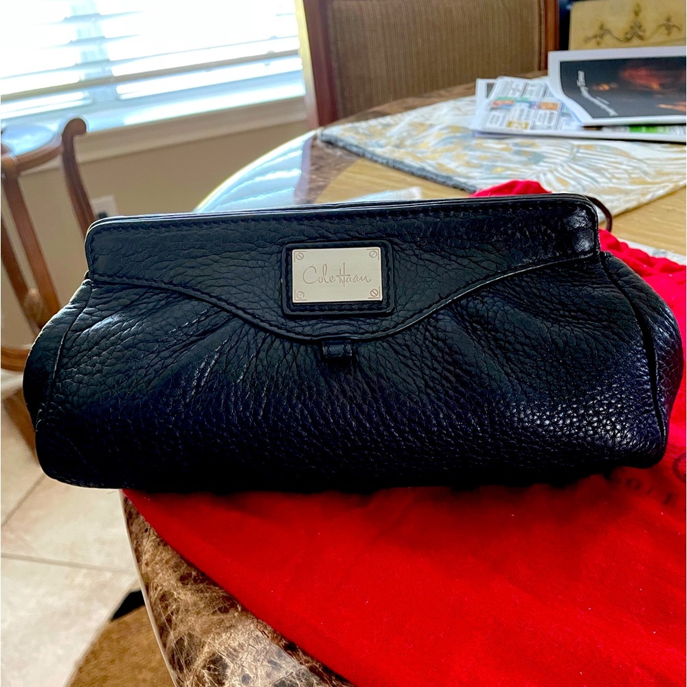 Cole Haan Black Pebble Leather Makeup Bag NWOT 10 X 5